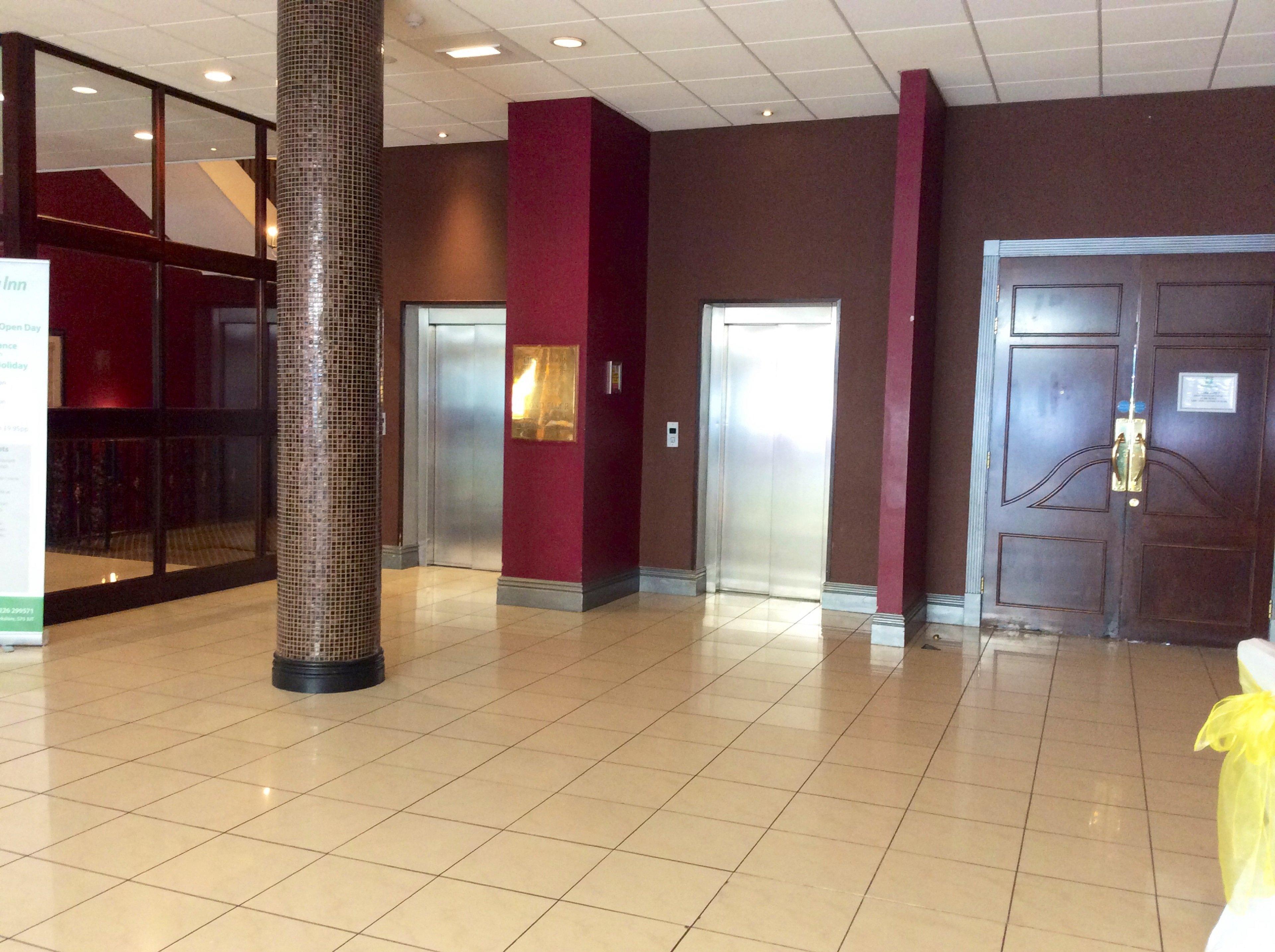 Holiday Inn Barnsley By Ihg Exterior foto
